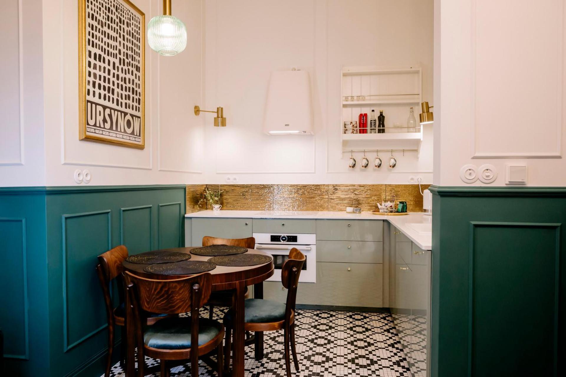 French Touch: Romantyczny Apartament W Kamienicy ワルシャワ エクステリア 写真